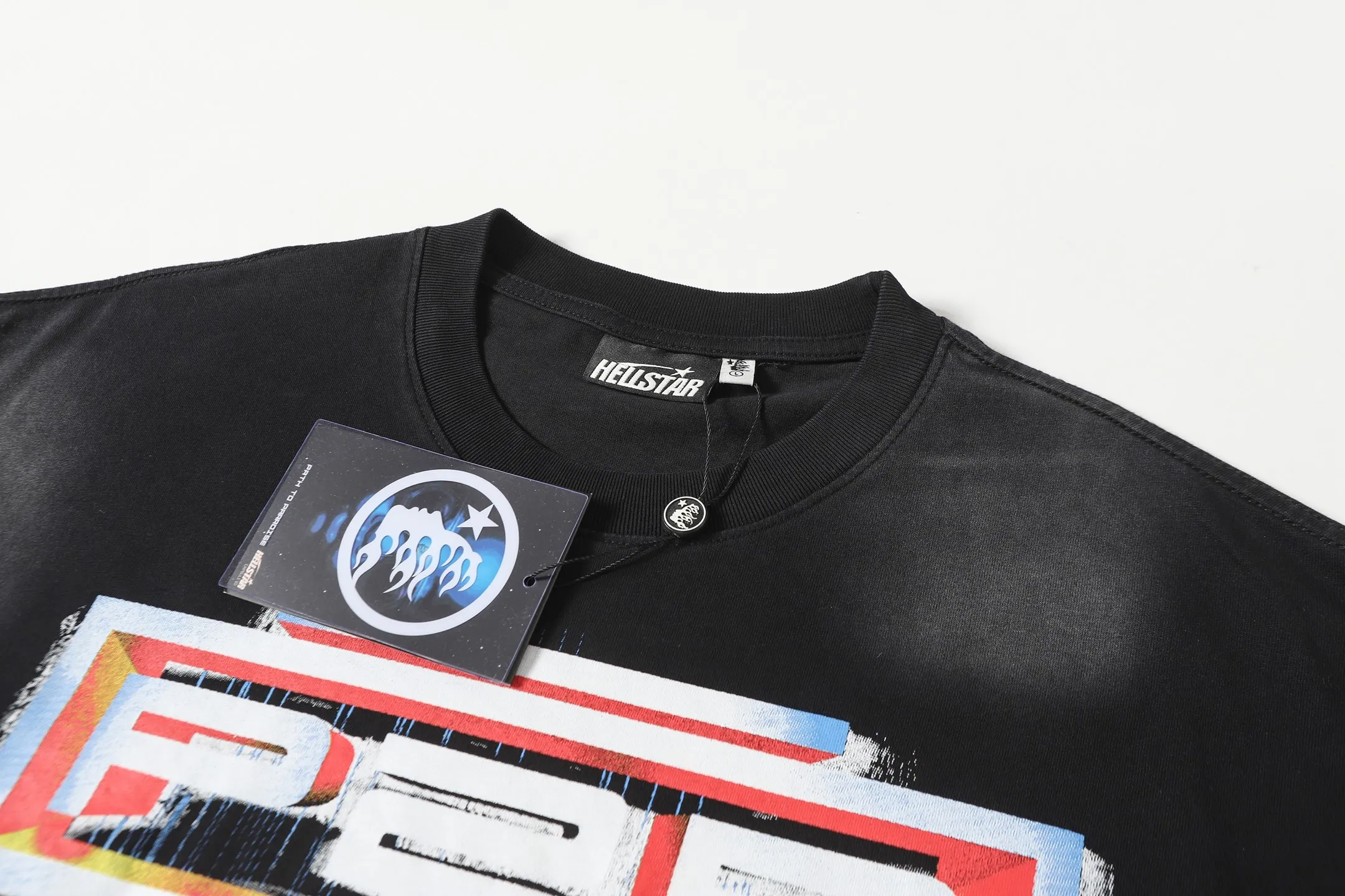 827# ｜ P62 Hellstar T （fabric):32 250 Sizes（size）：S-M- L- X L （colour）： Black